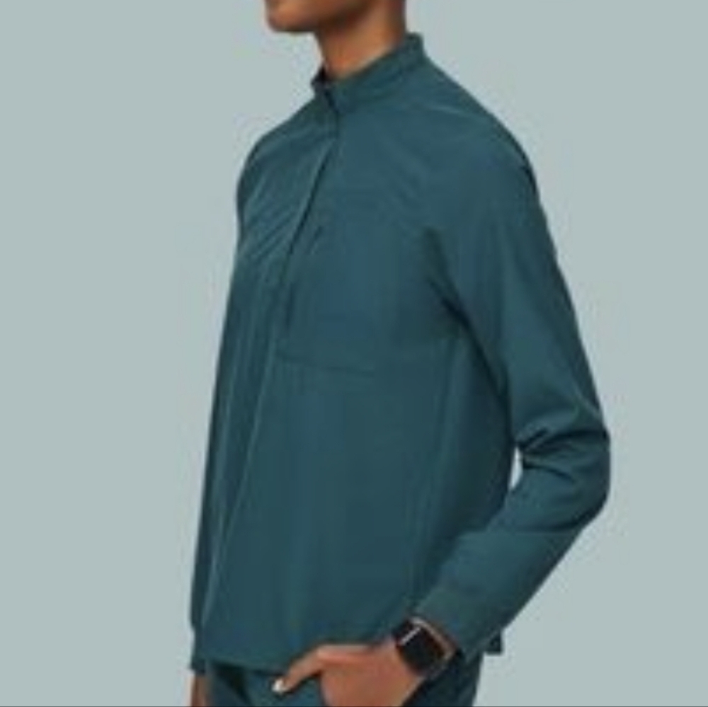NWOT FIGS Emerald top blouse sz XS